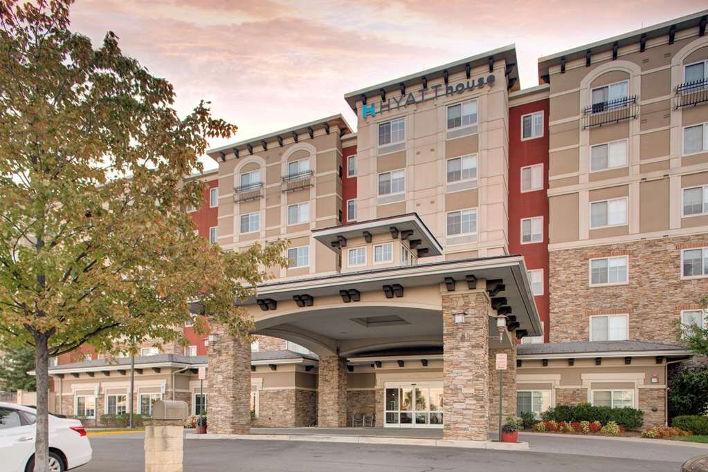 Hotel photo 21 of HYATT house Sterling/Dulles Airport-North.