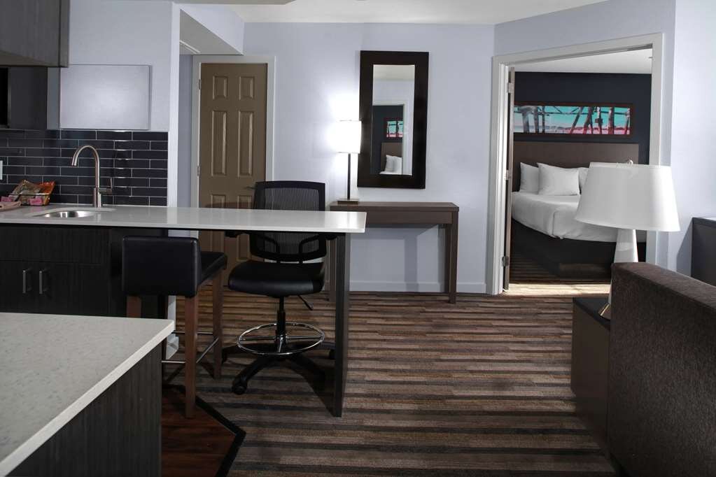 Hotel photo 24 of HYATT house Sterling/Dulles Airport-North.