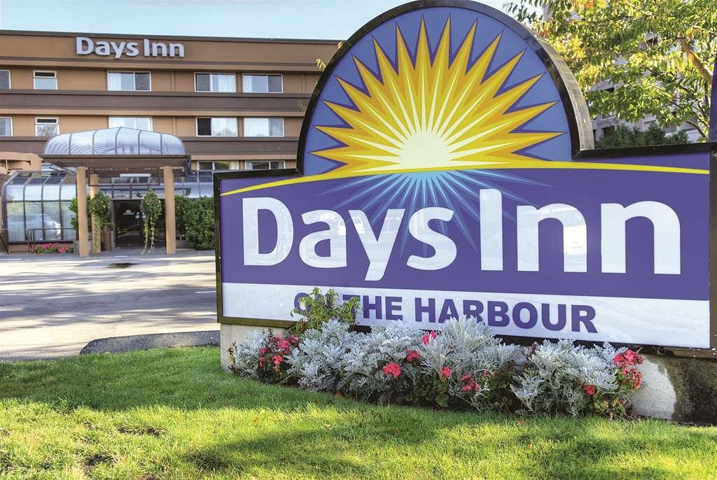 Days Inn by Wyndham Victoria On The Harbour, hotel in Victoria