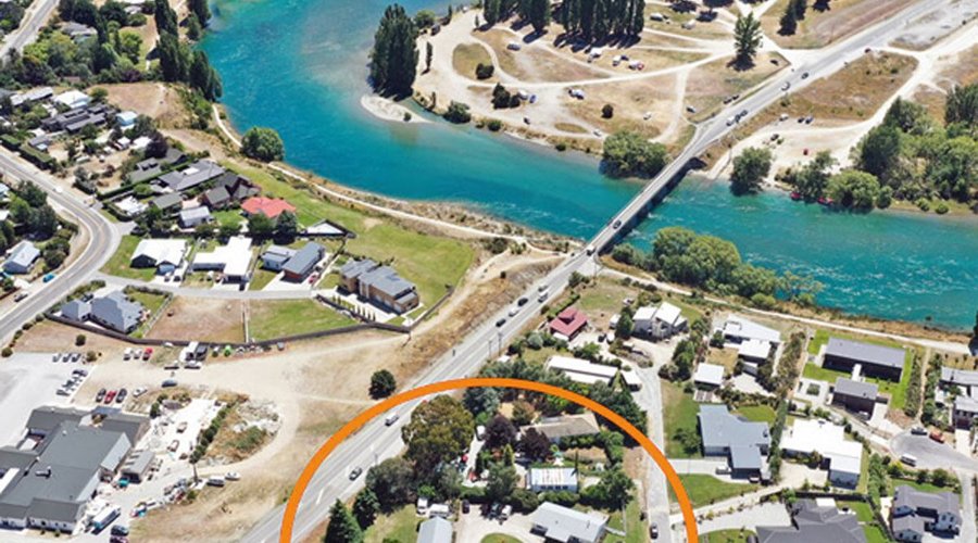Location of Zula to the Clutha River
