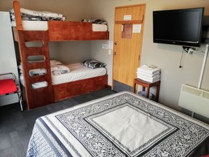 Room & Suite