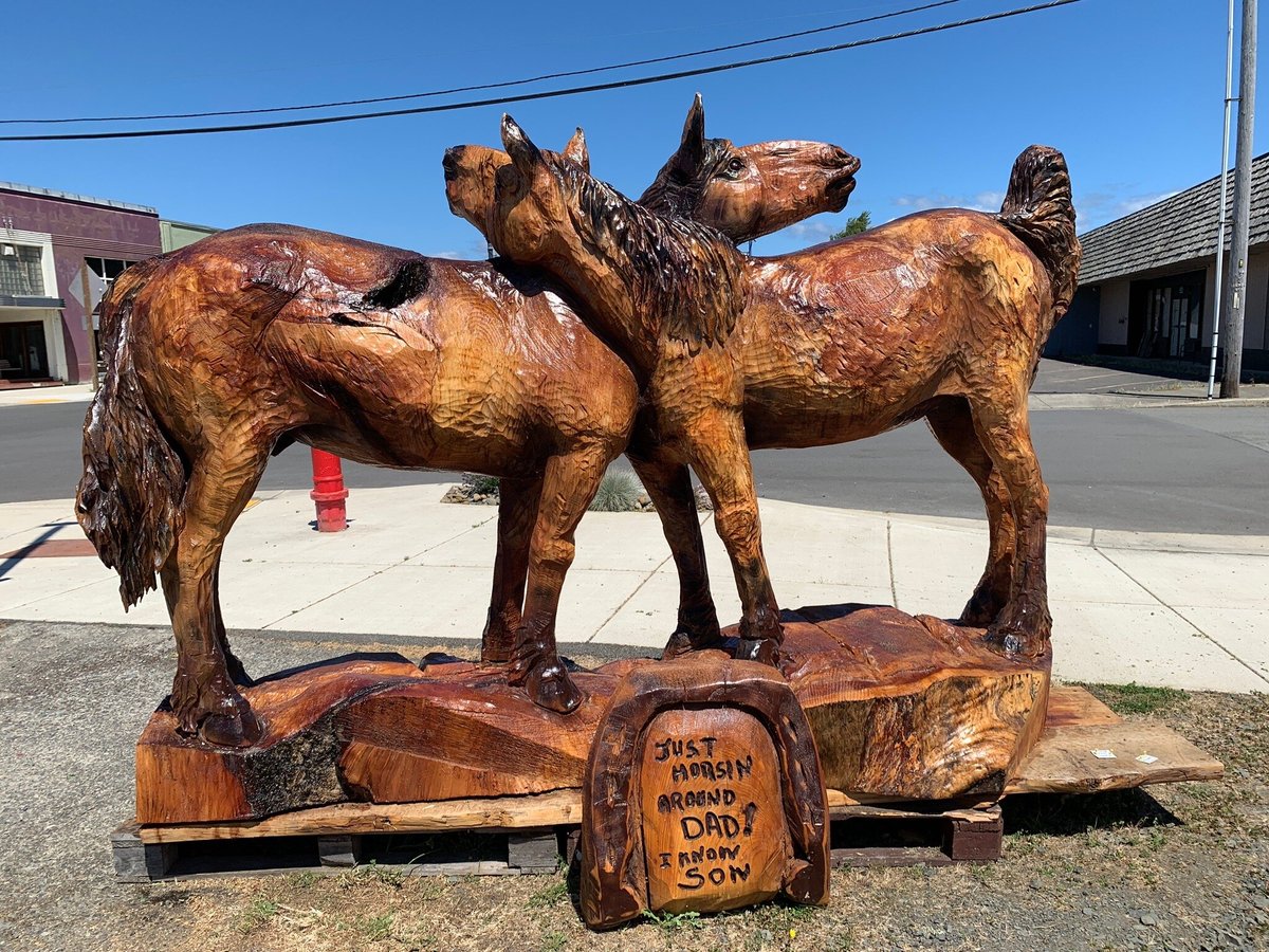 Ellie's Chainsaw Carving Gallery (Reedsport) Lohnt es sich?