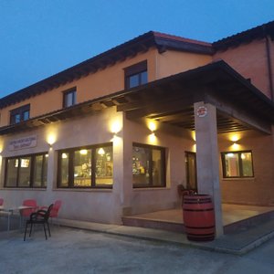 Fachada del Restaurante - Hostal
