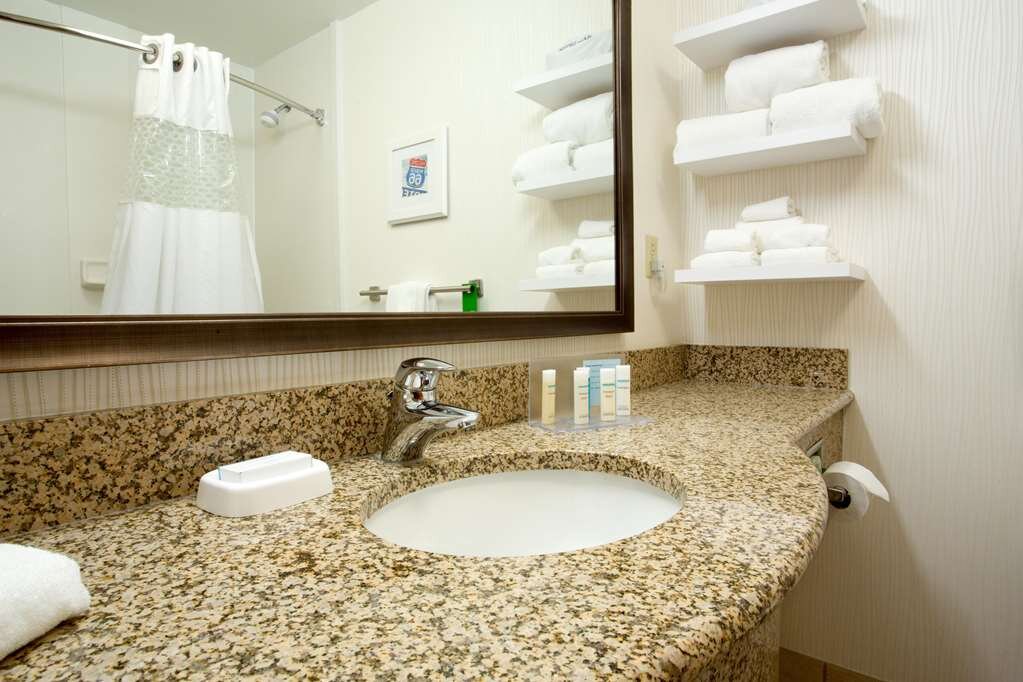 Hotel photo 8 of Hampton Inn St. Louis Southwest.