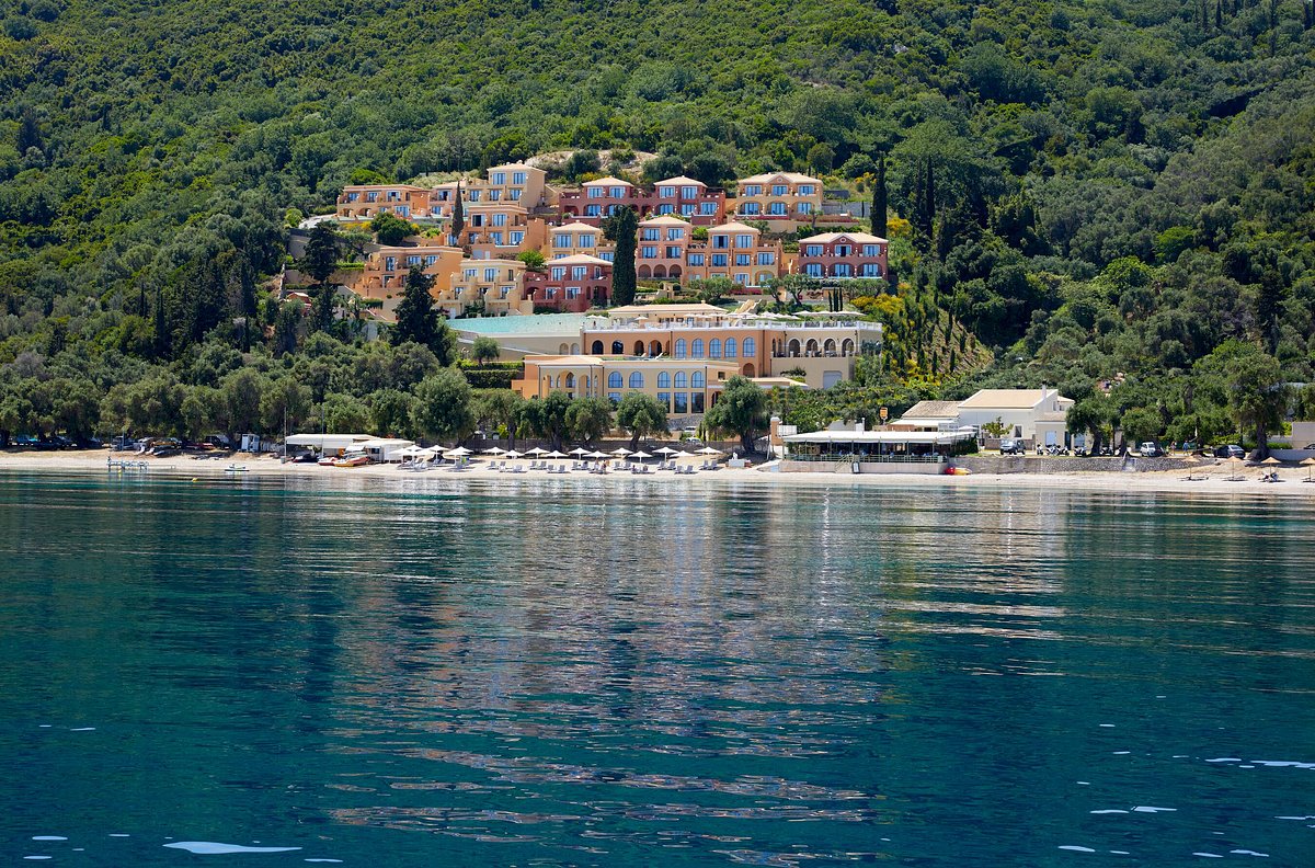 MarBella Nido Suite Hotel &amp; Villas, hotel in Corfu