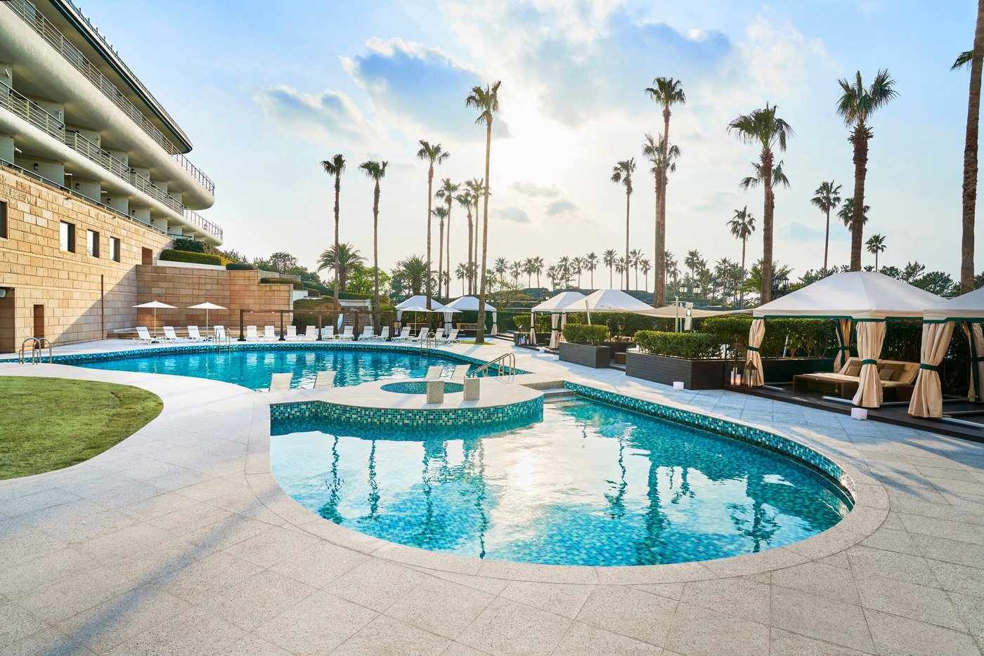 Grand Josun Jeju - Updated 2024 Prices (Seogwipo, South Korea)