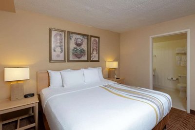 Hotel photo 8 of La Quinta Inn & Suites by Wyndham Garden City.