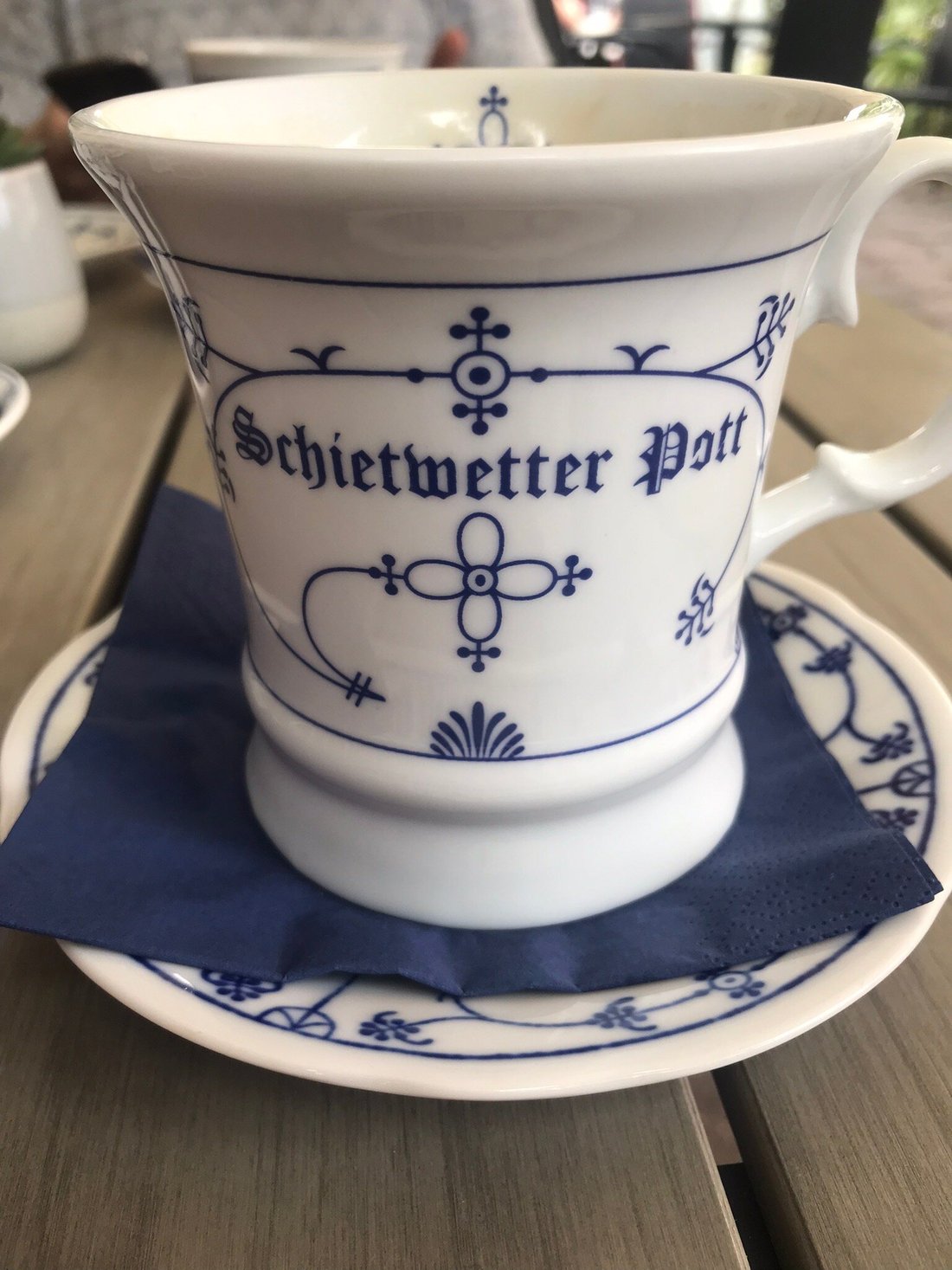 NADJAS KLEINER KUCHEN UND KAFFEEGARTEN, Gromitz Restaurant Reviews