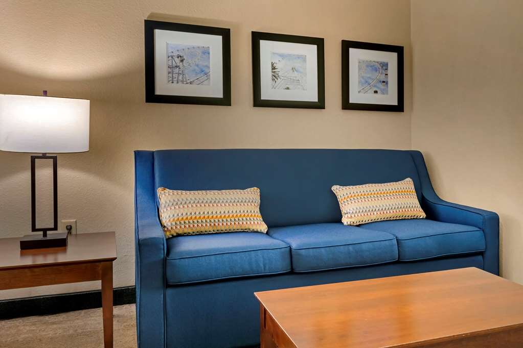 Hotel photo 20 of Comfort Suites Near Universal Orlando Resort.