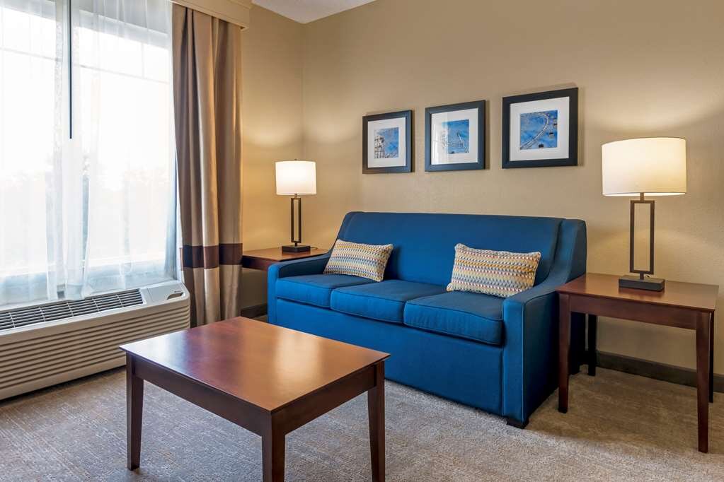 Hotel photo 34 of Comfort Suites Near Universal Orlando Resort.