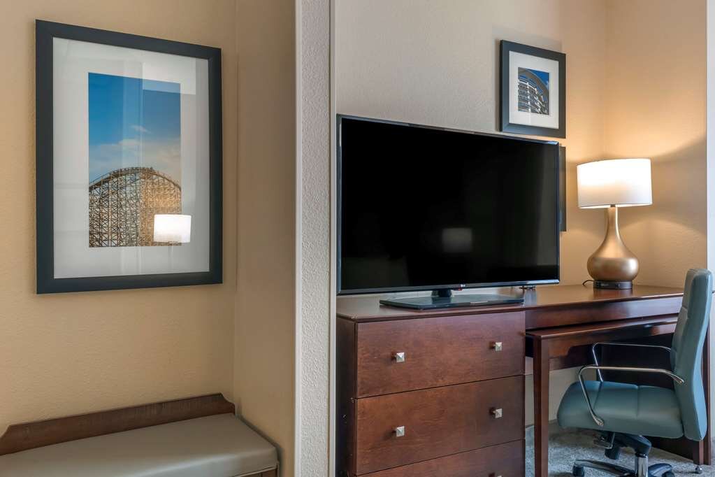 Hotel photo 55 of Comfort Suites Near Universal Orlando Resort.