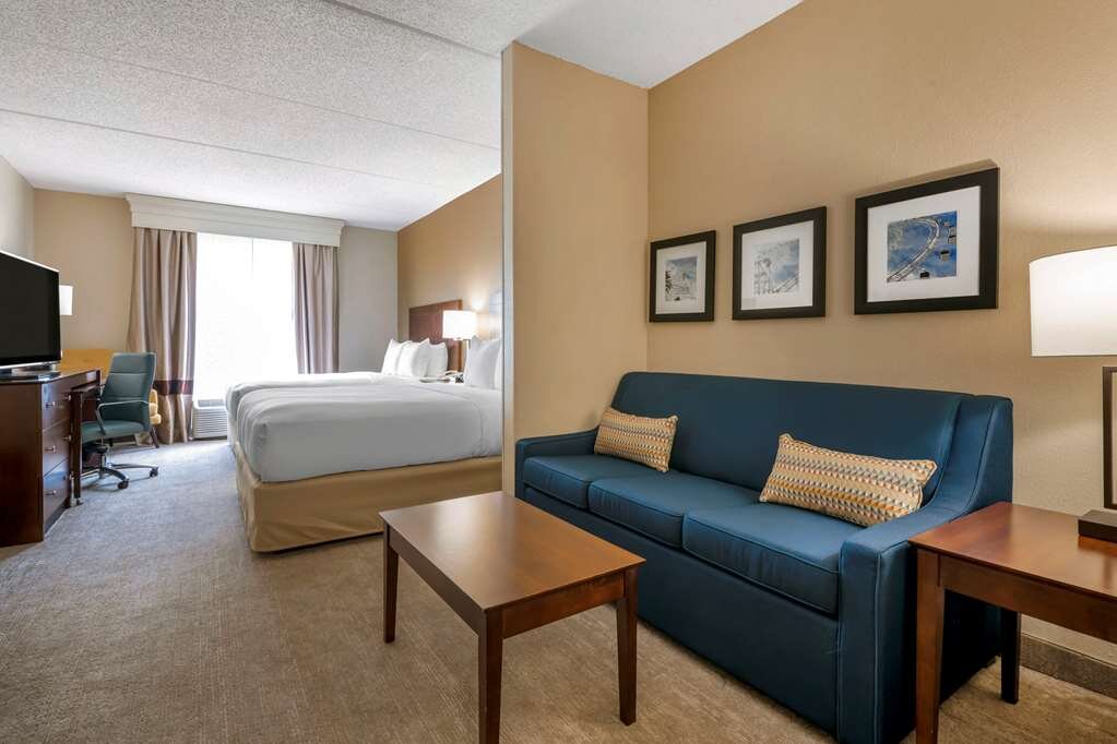 Hotel photo 11 of Comfort Suites Near Universal Orlando Resort.