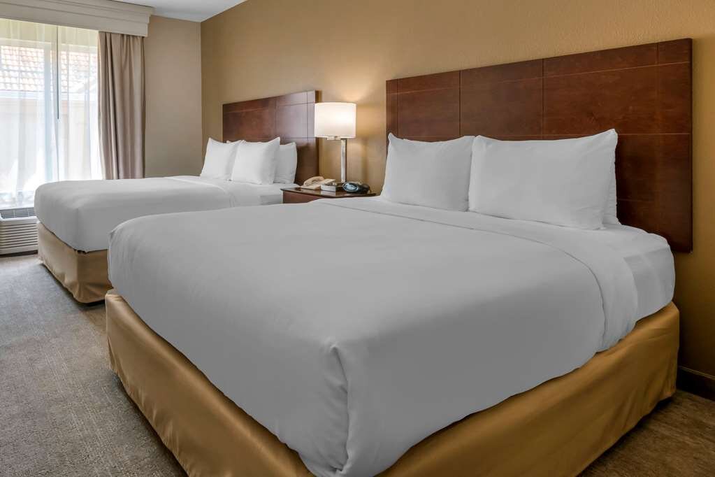 Hotel photo 6 of Comfort Suites Near Universal Orlando Resort.