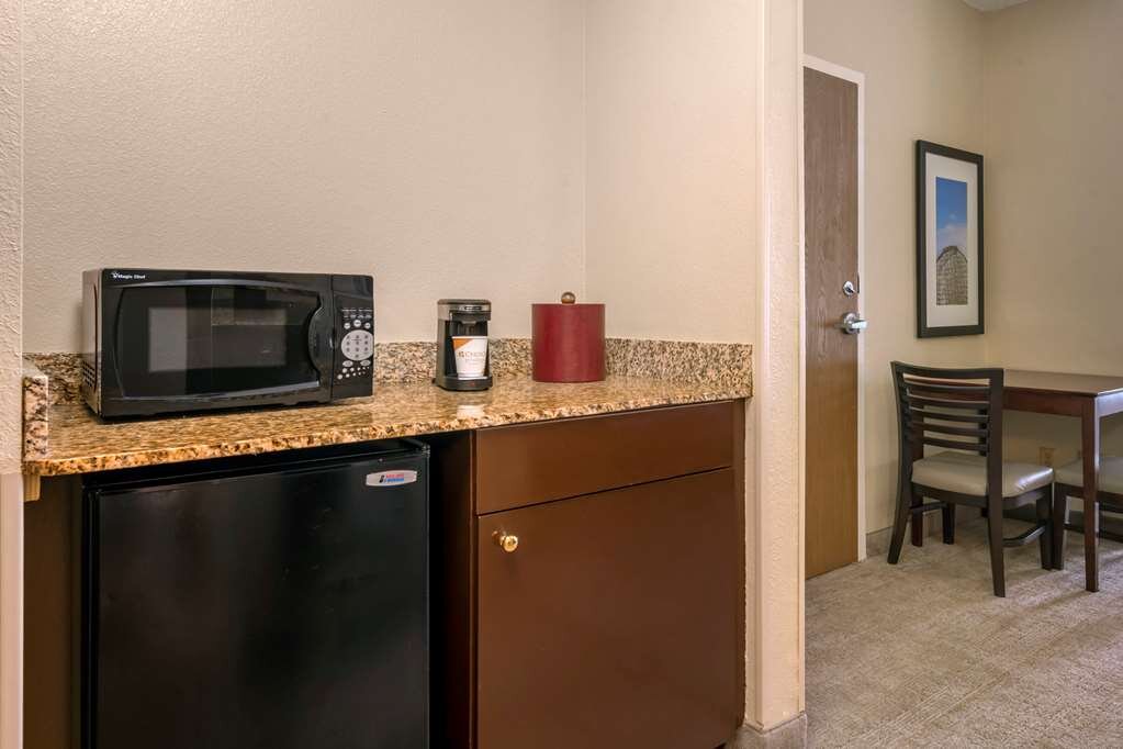 Hotel photo 13 of Comfort Suites Near Universal Orlando Resort.
