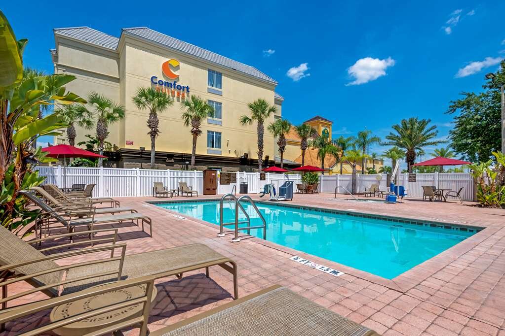 Hotel photo 14 of Comfort Suites Near Universal Orlando Resort.