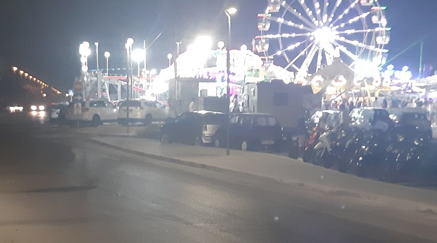Visitando Marina di Ragusa e il lungomare Andrea Doria abbiamo trovato una piacevole sorpresa....il Luna Park e tantissimi giochi e colori all'interno🥂🍾👍