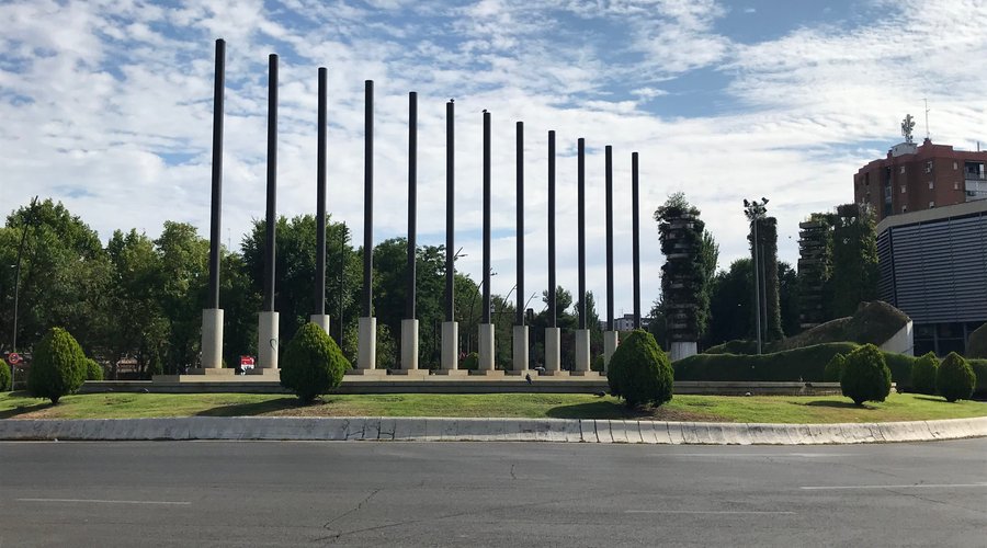 Monumento a Daoiz & Velarde en Móstoles con su imponente figura y detalle histórico