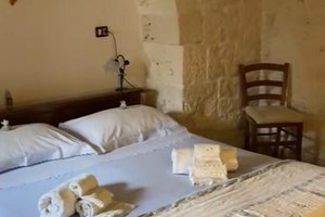Room & Suite