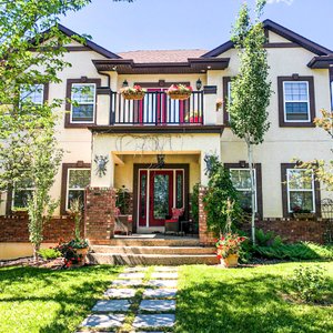 B&B Exterior