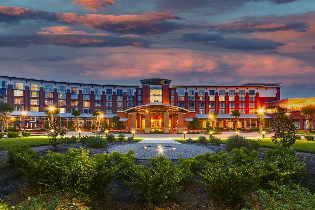 The Chattanoogan Hotel, Curio Collection by Hilton, hotell i Chattanooga