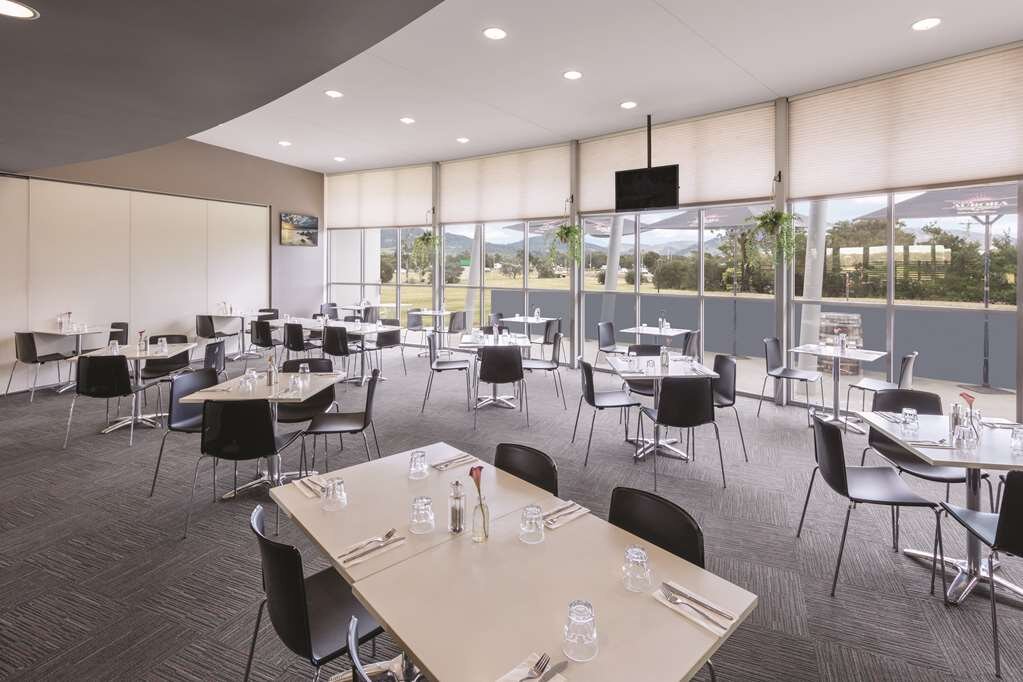 Hotel photo 18 of Travelodge Hotel Hobart Airport.
