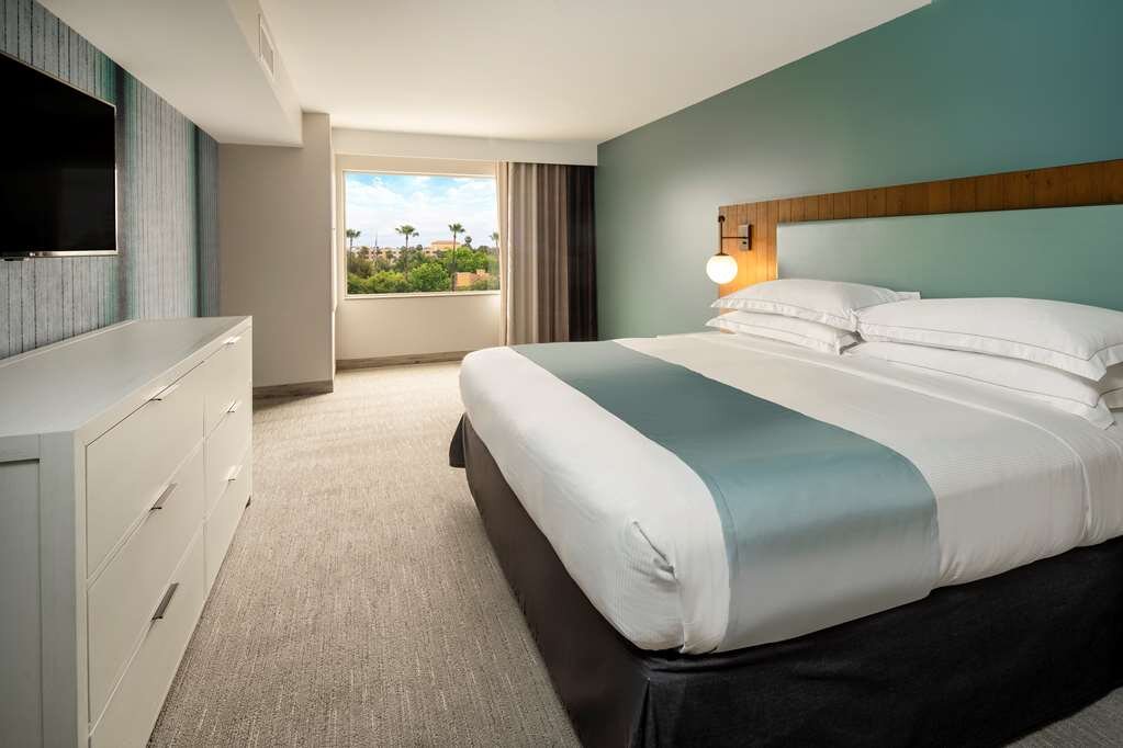 Hotel photo 15 of SunCoast Park Hotel Anaheim, Tapestry Collection by Hilton.
