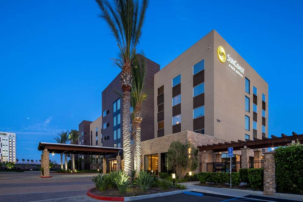 Hotel photo 46 of SunCoast Park Hotel Anaheim, Tapestry Collection by Hilton.