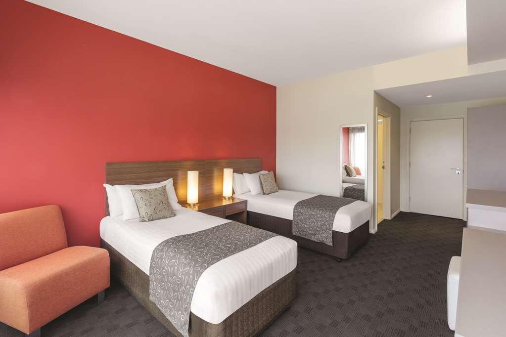 Hotel photo 2 of Travelodge Hotel Hobart Airport.
