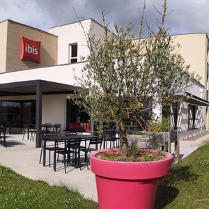 Terrasse, petit-déjeuner, jeux