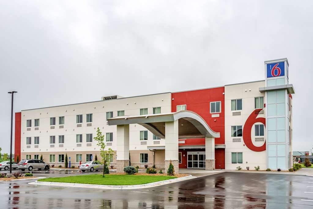 Motel 6 Mankato UPDATED 2024 Prices Reviews Photos   Exterior 