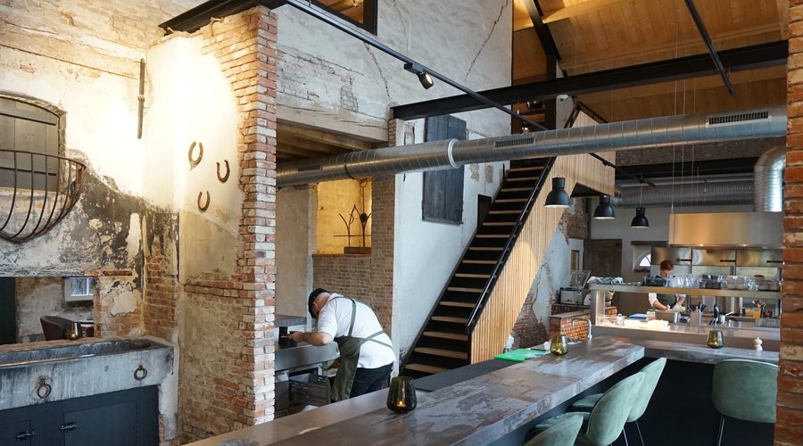 Restaurant 1857 image 3 - Full view