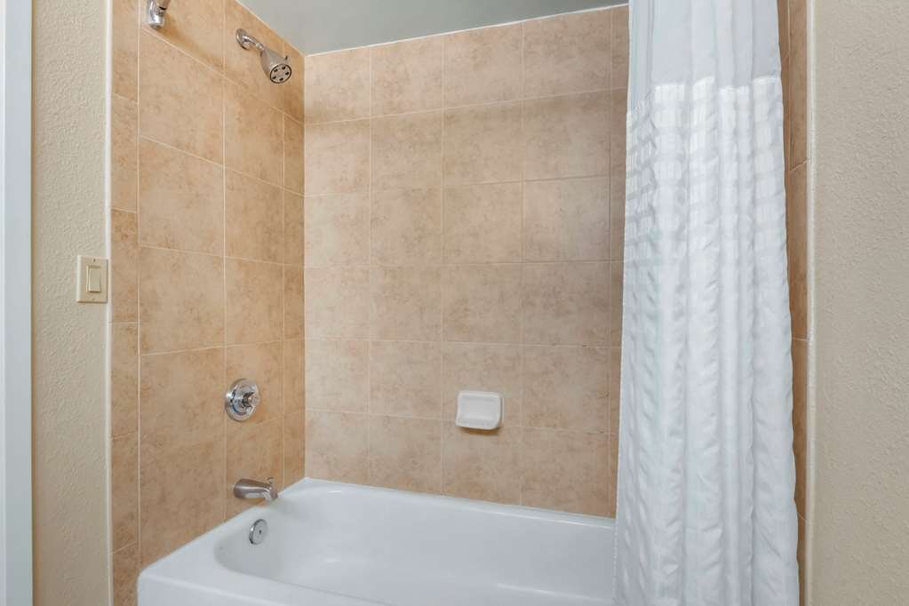 Hotel photo 41 of Comfort Suites Near Universal Orlando Resort.