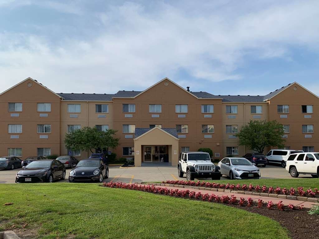 CLARION INN NEAR WRIGHT PATTERSON - DAYTON - Prices & Hotel Reviews ...