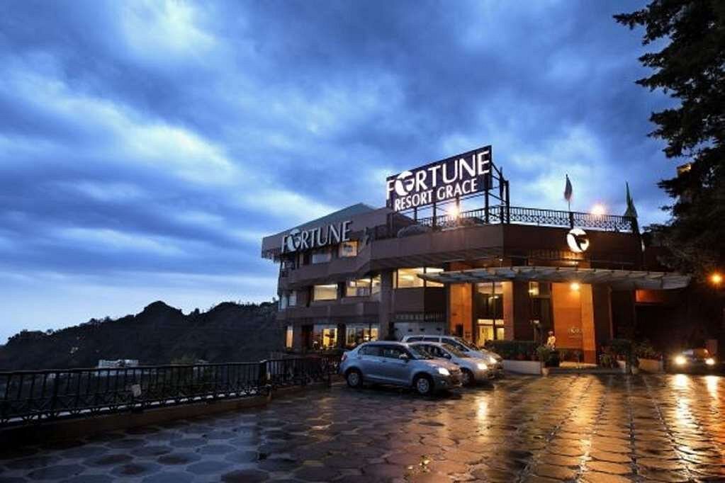Fortune Resort Grace, Mall Road Mussoorie, hotel in Uttarakhand