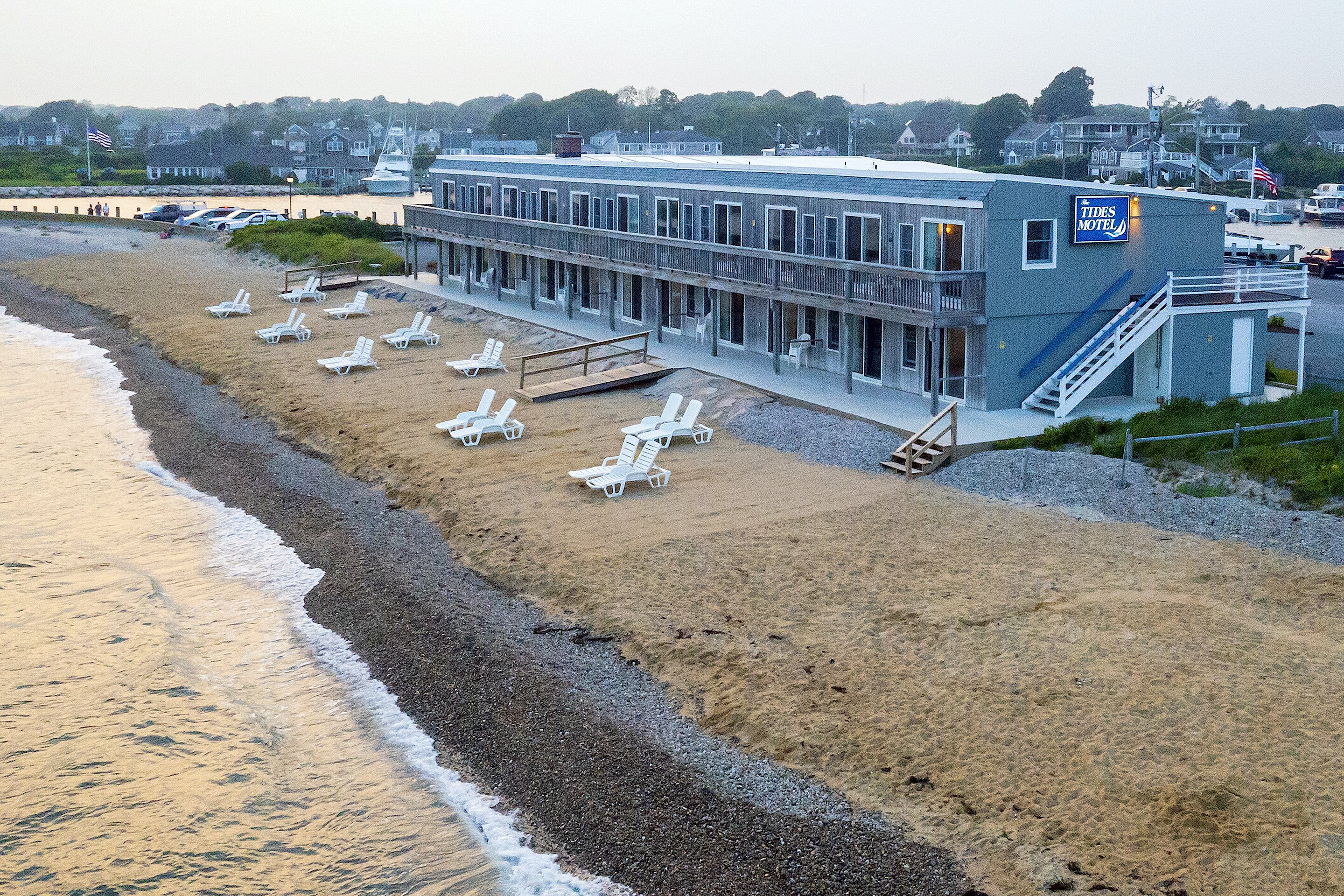 FALMOUTH TIDES (MA - Cape Cod): Opiniones, Comparación De Precios Y ...