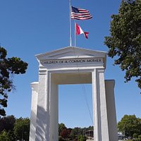 Peace Arch State Park (Blaine) - All You Need to Know BEFORE You Go