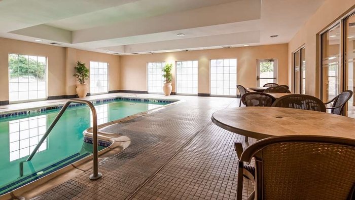 Best Western Bar Harbour Inn Pool Pictures & Reviews - Tripadvisor