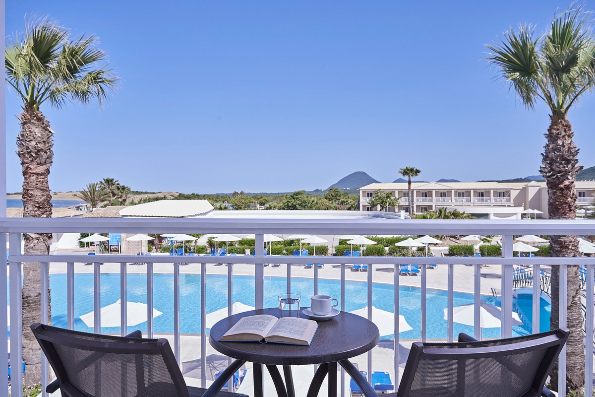 Labranda Sandy Beach Resort, hotel in Corfu