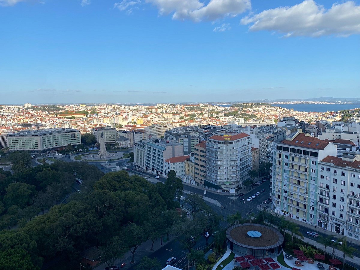 The Ultimate Luxury Experience at Four Seasons Hotel Ritz Lisbon