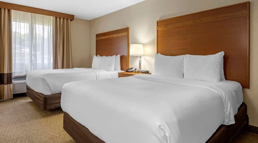 Guest room with two beds