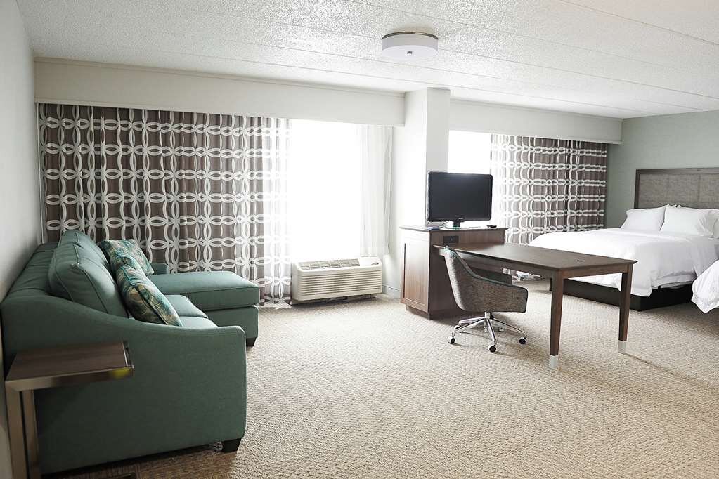 Hotel photo 21 of DoubleTree by Hilton Hotel Sterling - Dulles Airport.