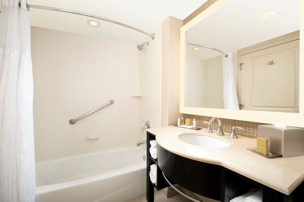 Hotel photo 64 of DoubleTree by Hilton Hotel Sterling - Dulles Airport.