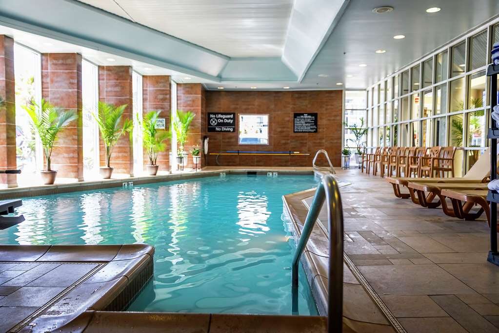 Hotel photo 38 of Hampton Inn Virginia Beach-Oceanfront North.