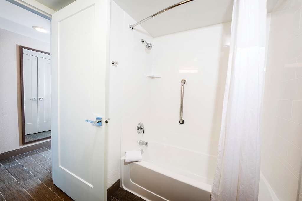 Hotel photo 55 of Hampton Inn Virginia Beach-Oceanfront North.