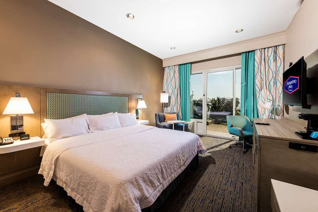 Hotel photo 26 of Hampton Inn Virginia Beach-Oceanfront North.