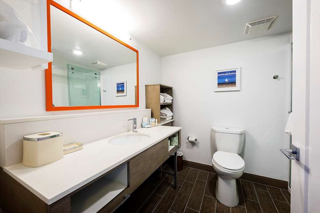 Hotel photo 63 of Hampton Inn Virginia Beach-Oceanfront North.