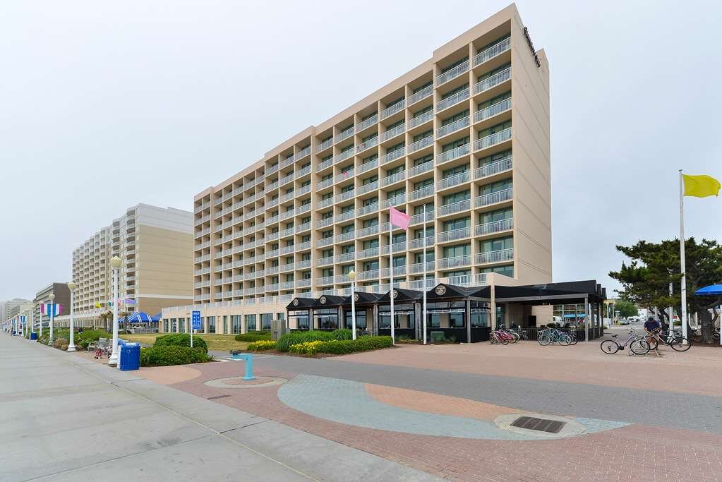Hotel photo 17 of Hampton Inn Virginia Beach-Oceanfront South.