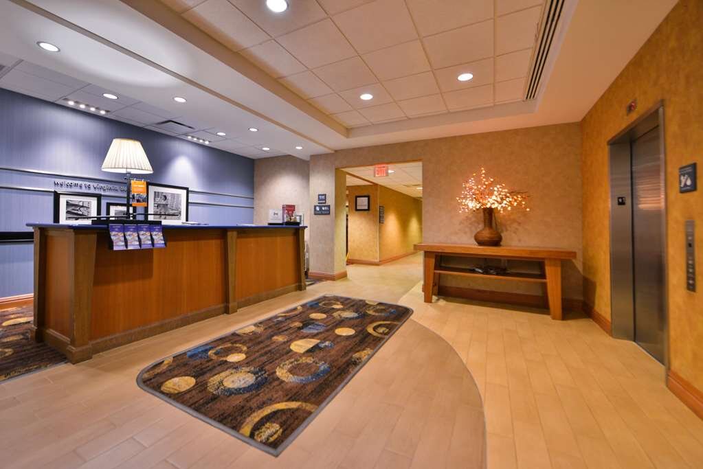 Hotel photo 52 of Hampton Inn Virginia Beach-Oceanfront South.