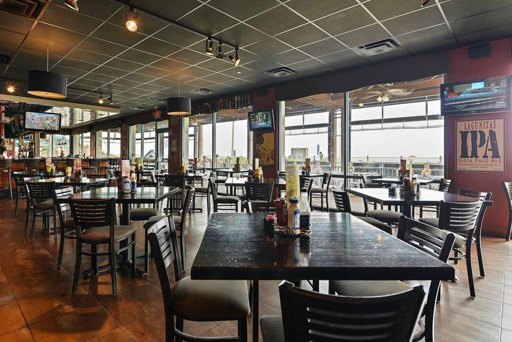 Hotel photo 4 of Hampton Inn Virginia Beach-Oceanfront South.