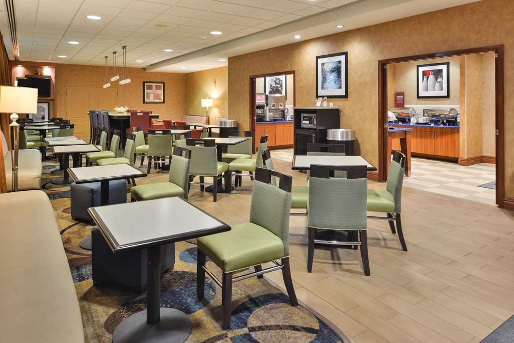 Hotel photo 56 of Hampton Inn Virginia Beach-Oceanfront South.